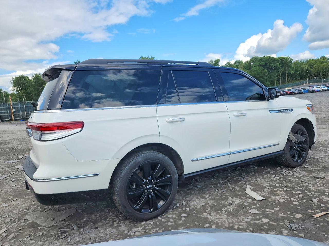 2024 Lincoln Navigator Black Label - Фото 3