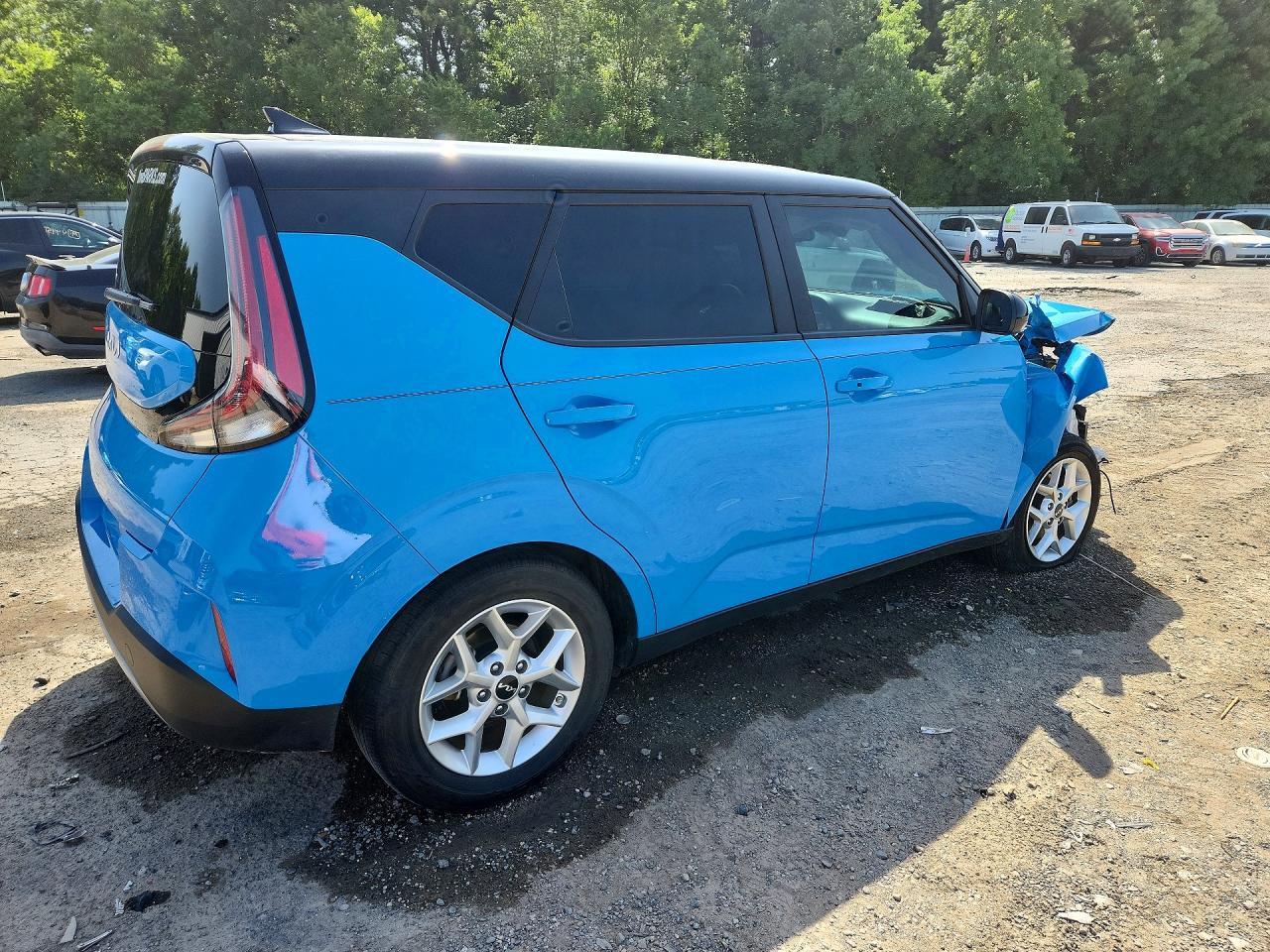 2025 Kia Soul S - Image 3