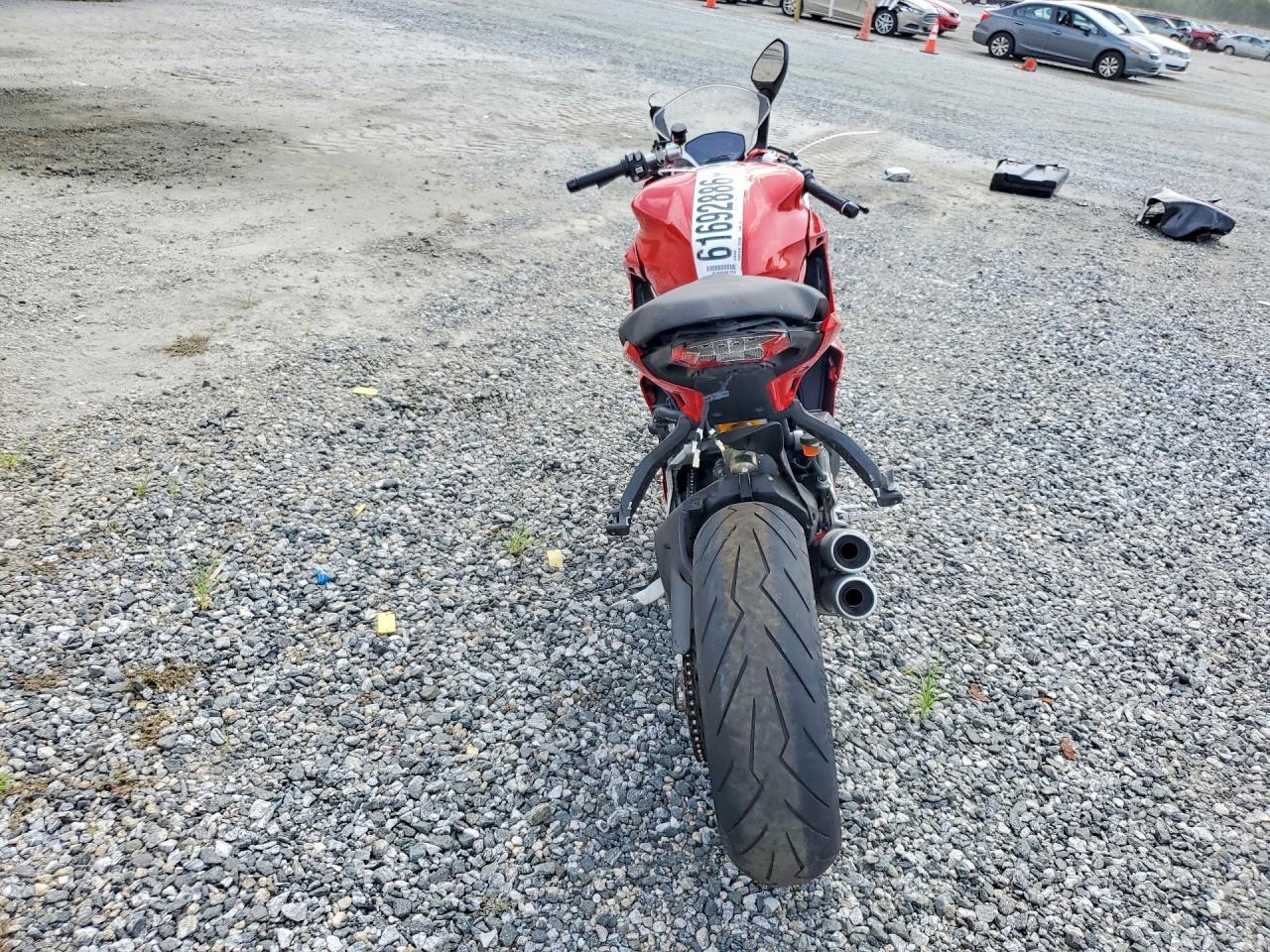2023 Ducati Supersport - Image 4