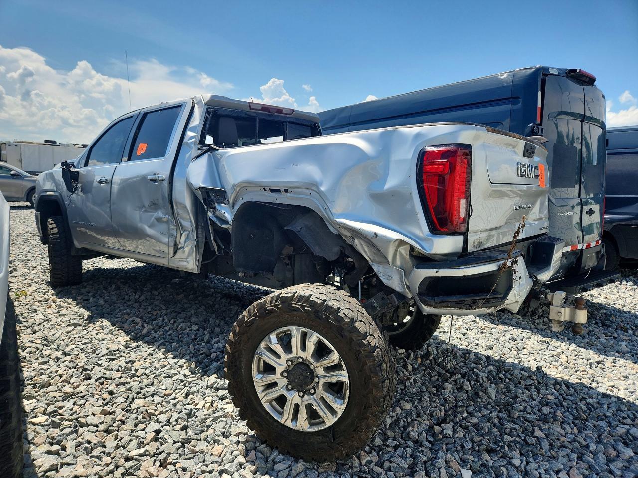 2021 GMC Sierra K2500 Denali - Image 2