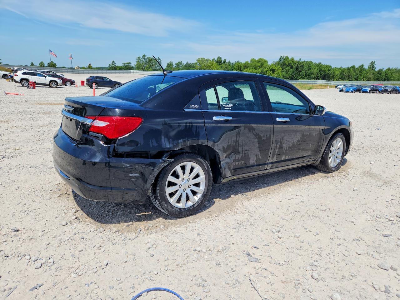 2014 Chrysler 200 Limited - Фото 3