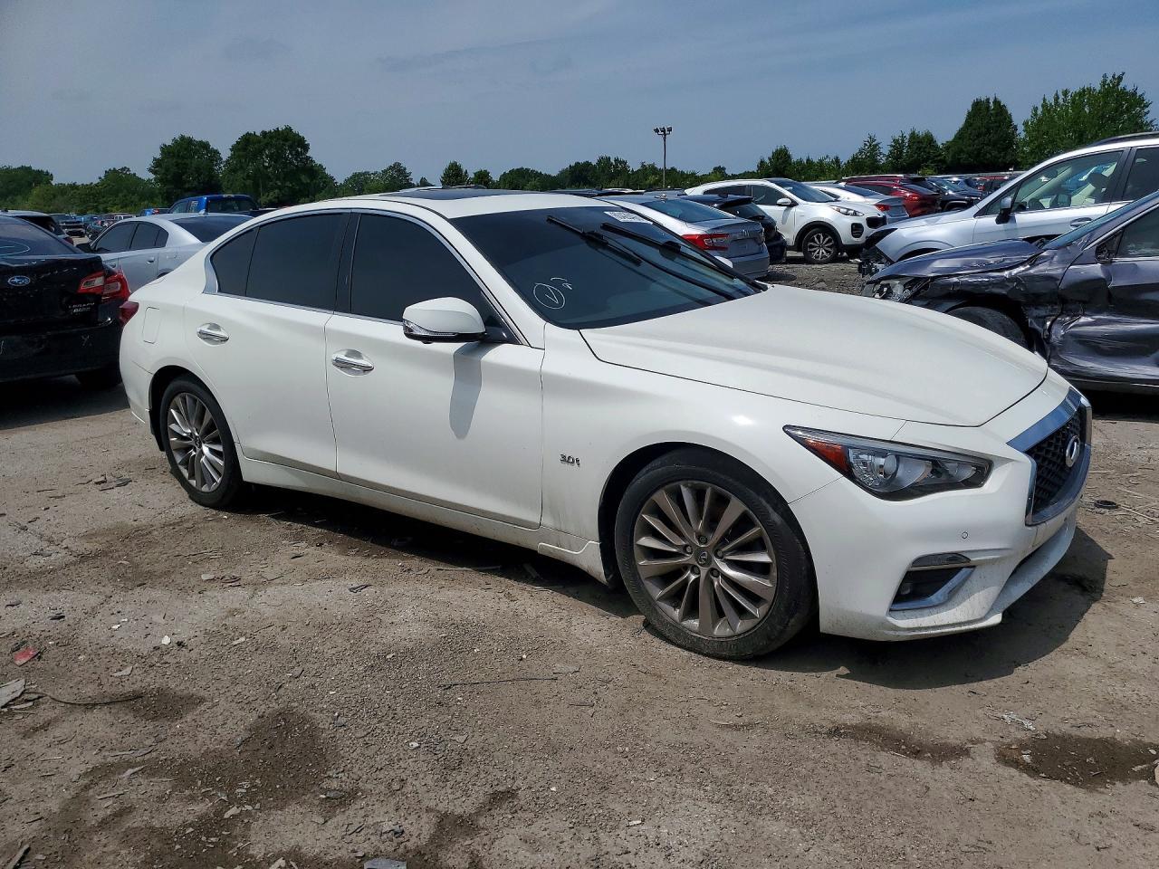 2019 Infiniti Q50 3.0T Luxe - Фото 4
