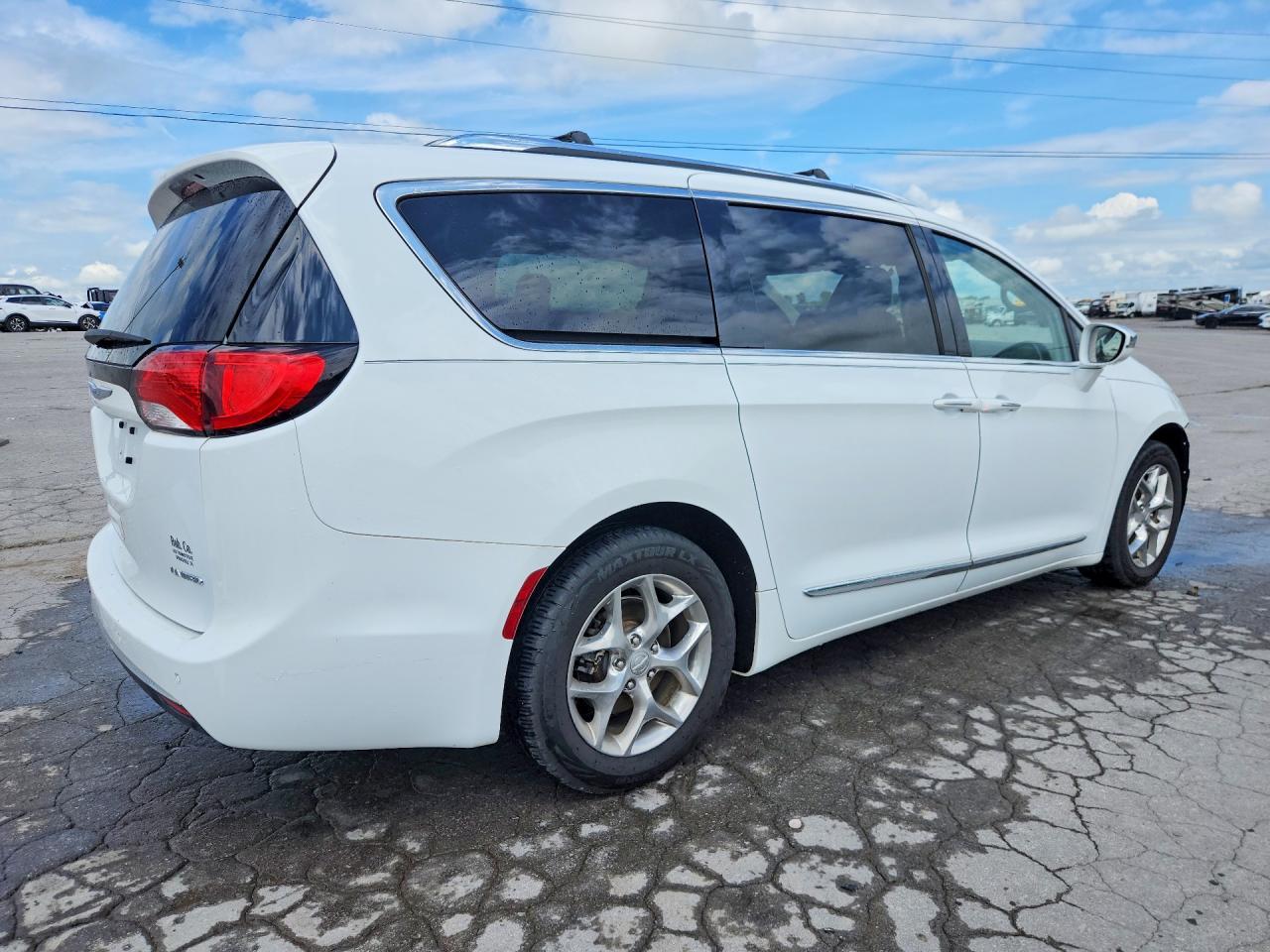 2018 Chrysler Pacifica Limited - Фото 3