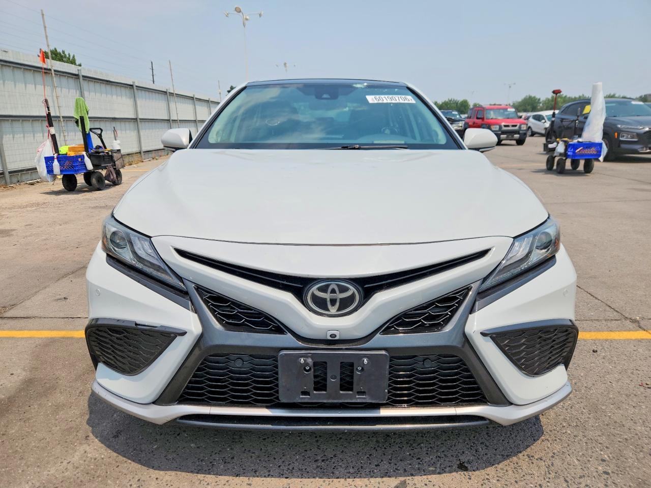 2022 Toyota Camry Xse V6 - Image 5