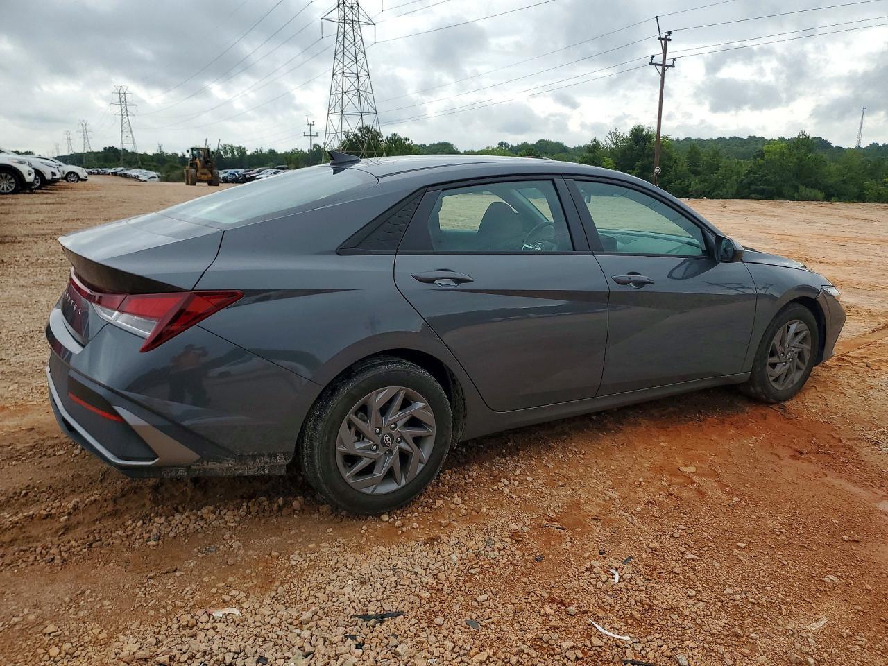 2024 Hyundai Elantra Sel - Фото 3