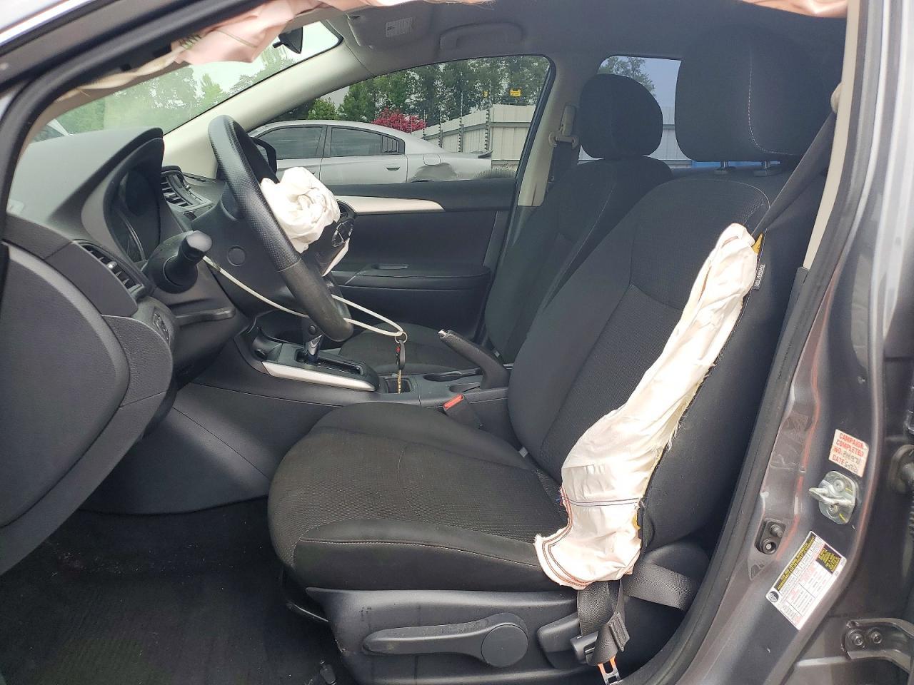 2019 Nissan Sentra S - Image 7