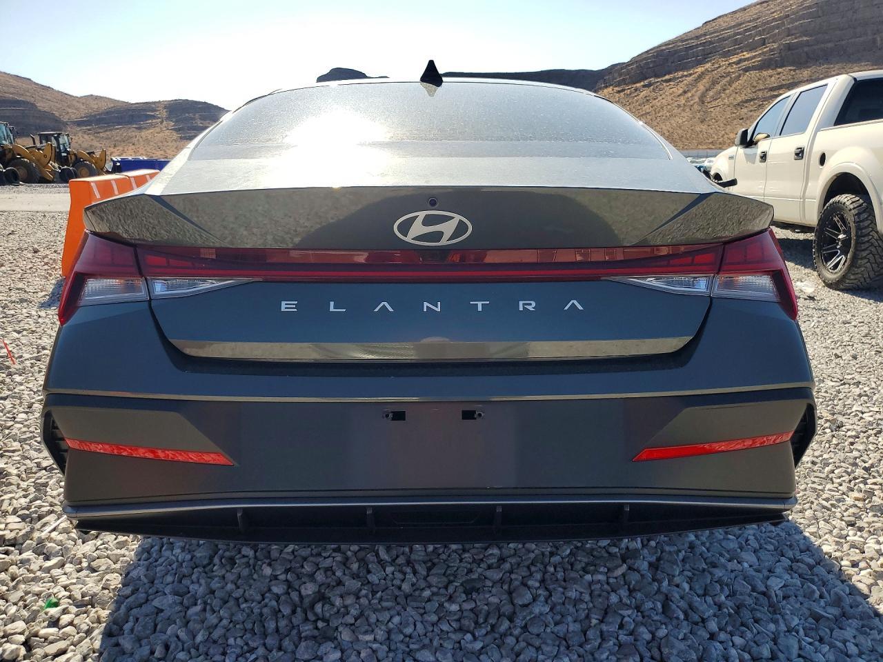 2024 Hyundai Elantra Sel - Фото 6