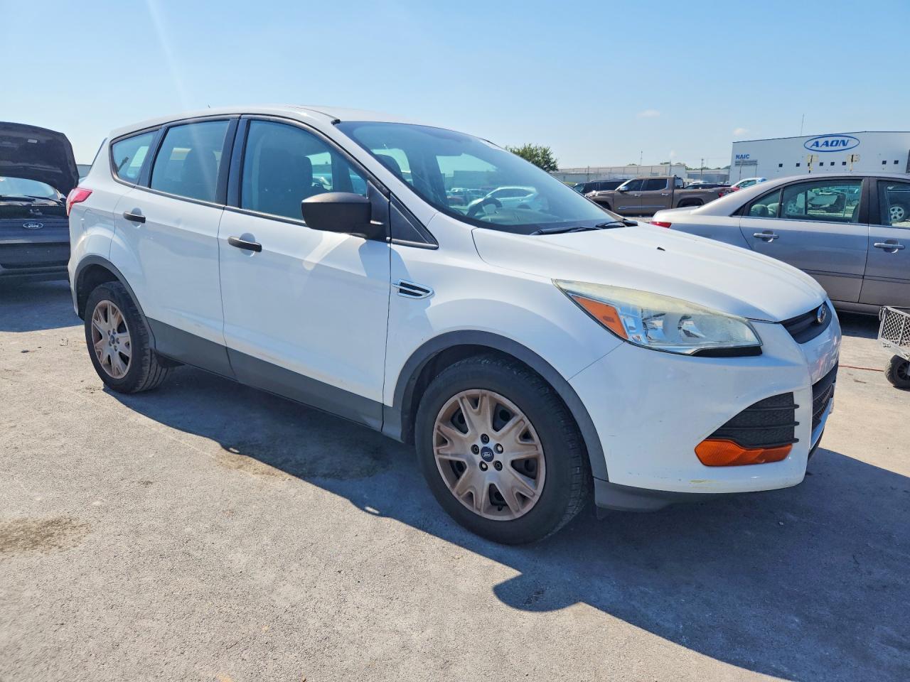 2015 Ford Escape S - Фото 4