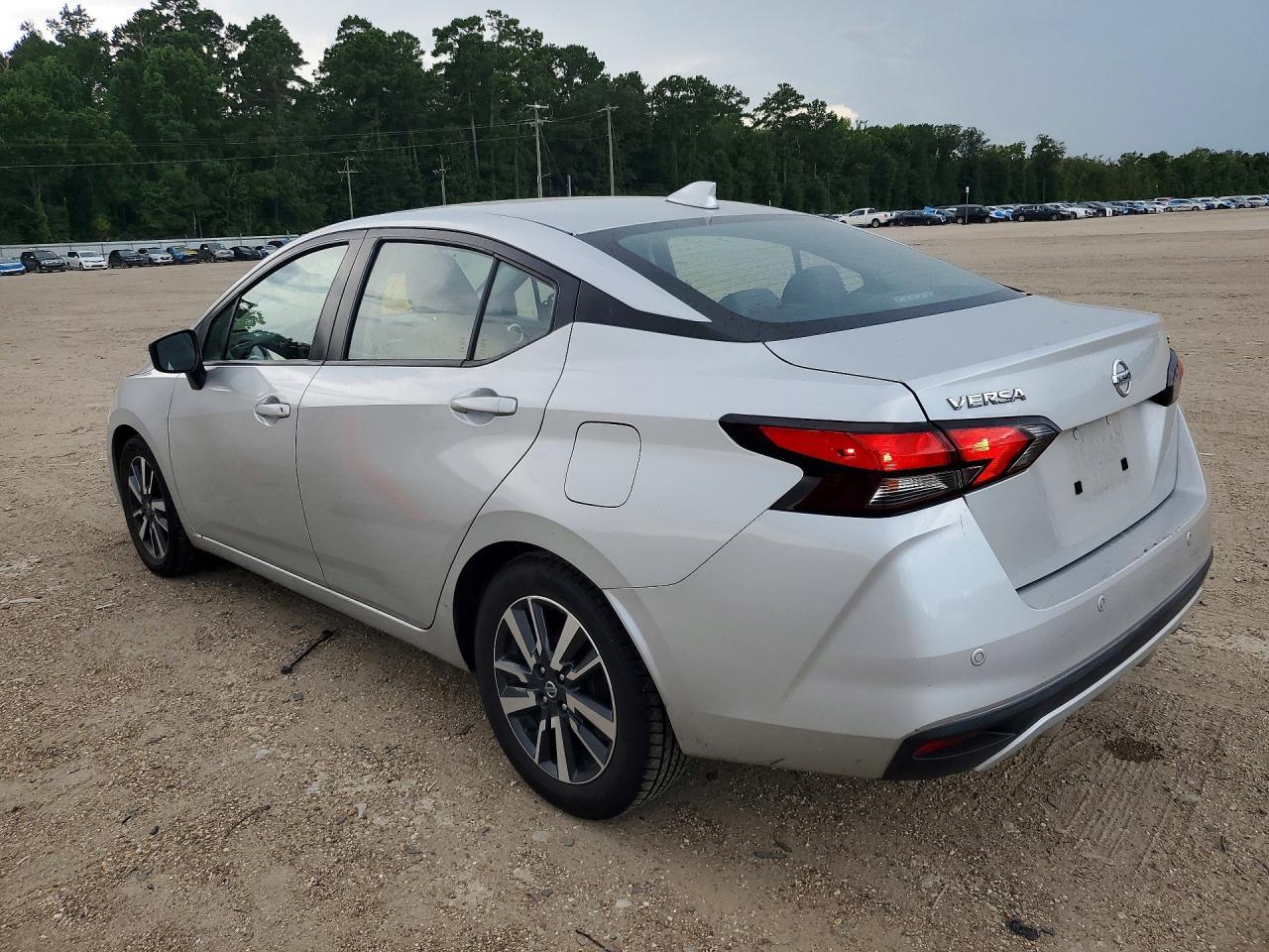 2021 Nissan Versa Sv - Фото 2