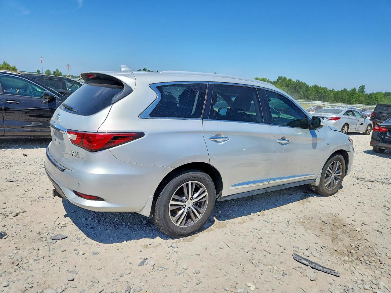 2016 Infiniti Qx60 Base - Фото 3