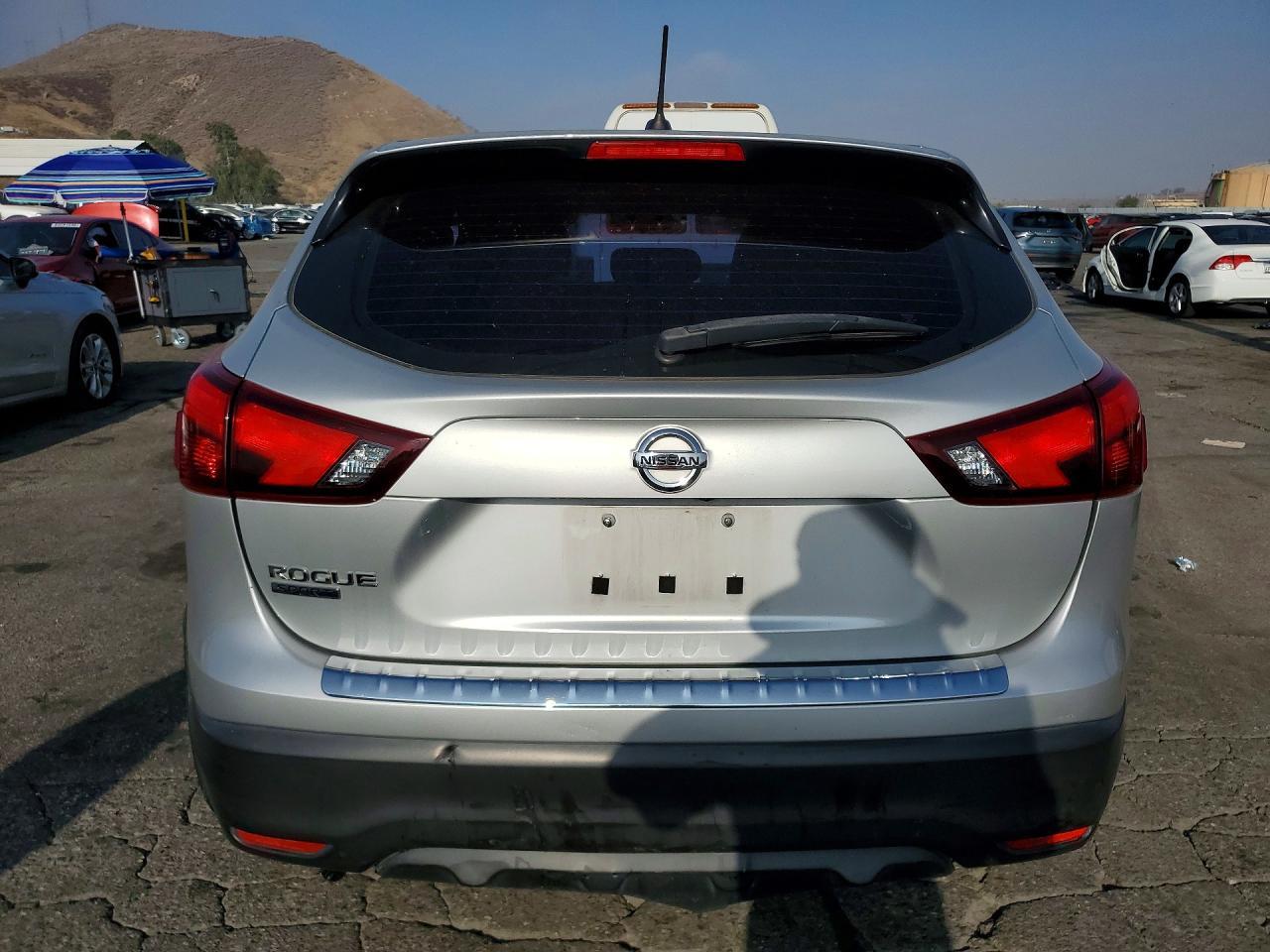 2018 Nissan Rogue Sport S - Фото 6