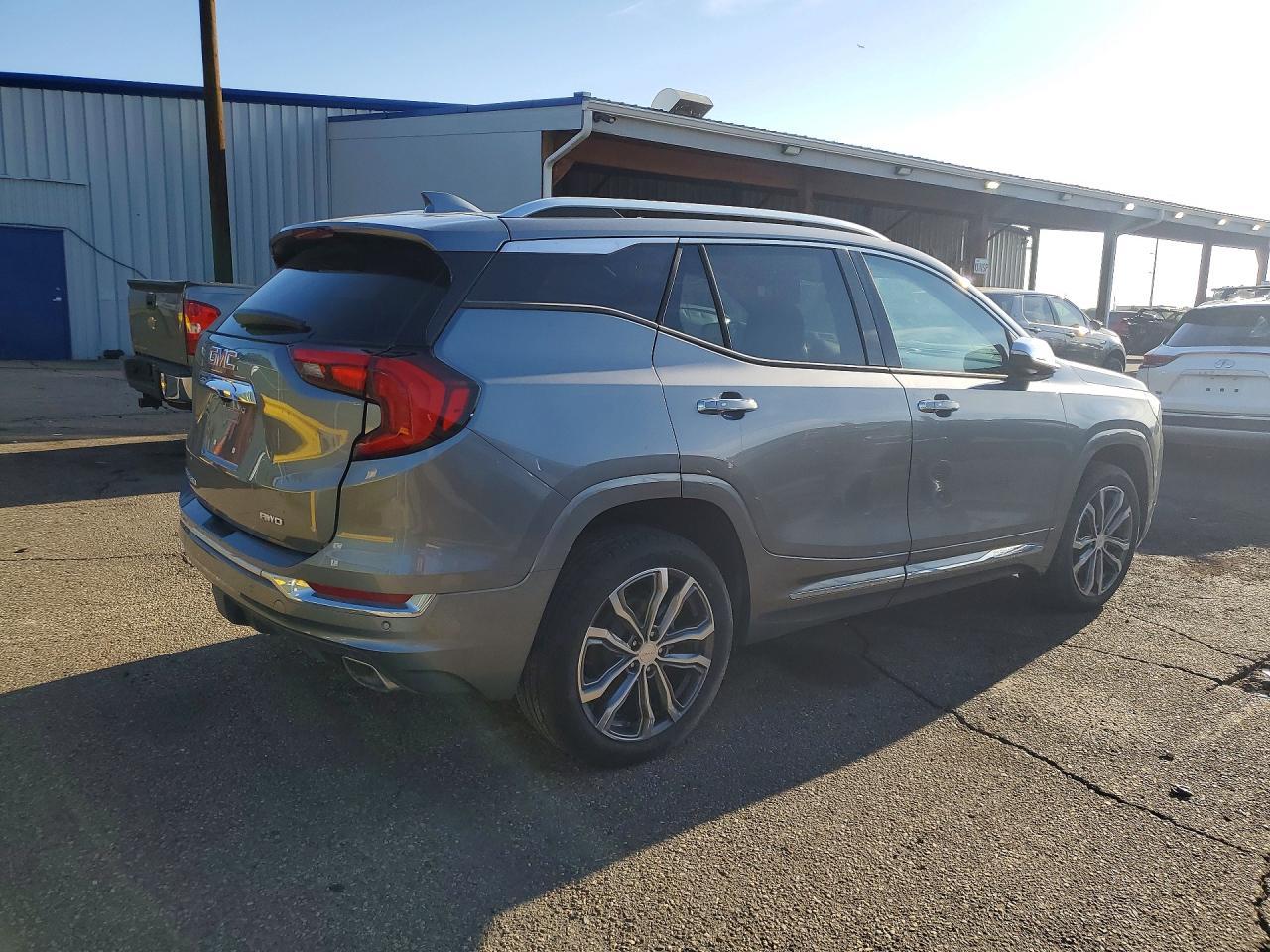 2020 GMC Terrain Denali - Фото 3