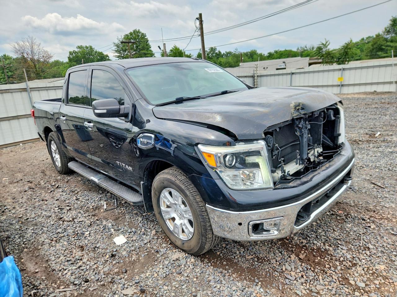 2017 Nissan Titan S - Image 4