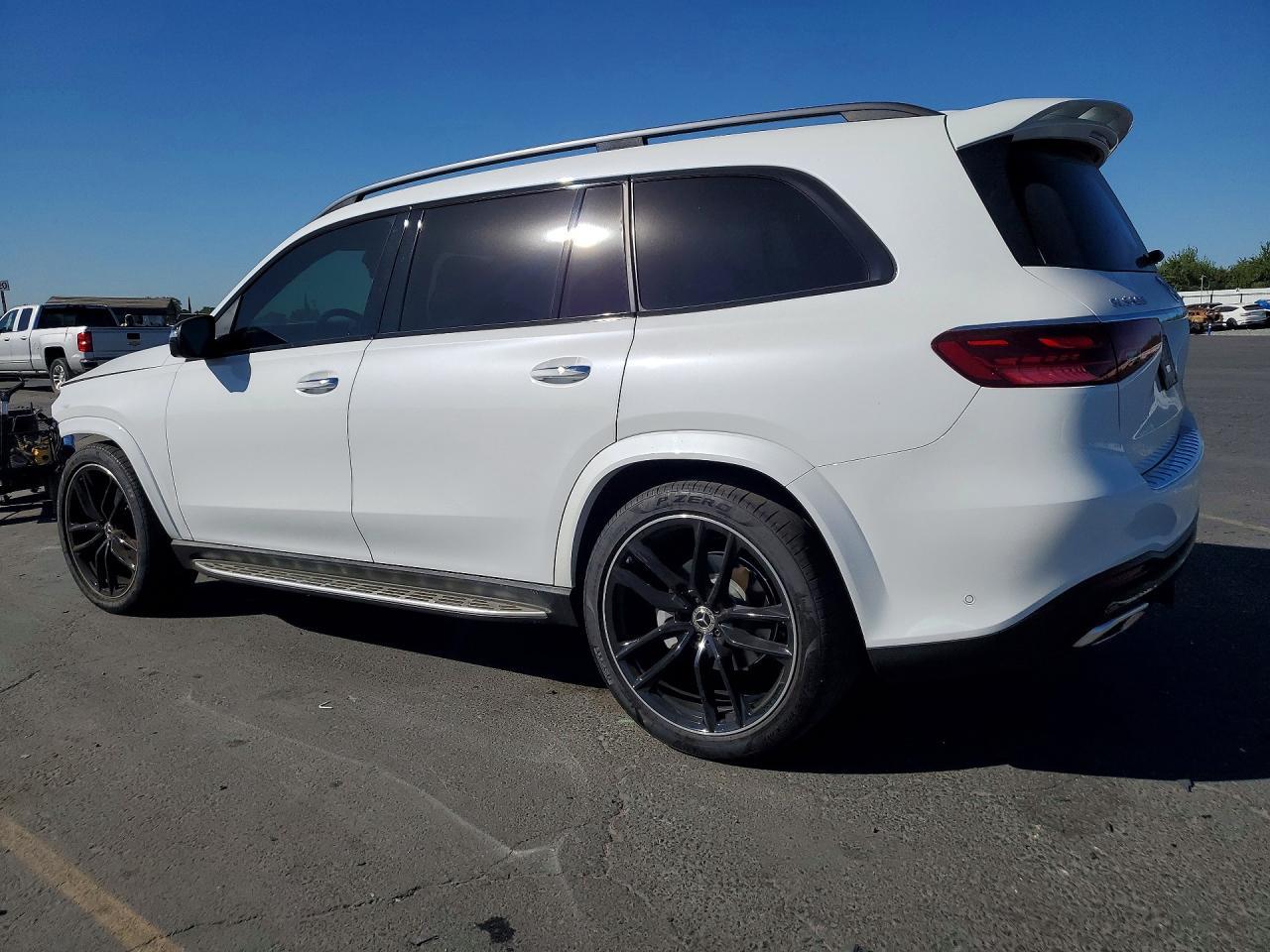 2025 Mercedes-Benz Gls 580 4Matic - Image 2