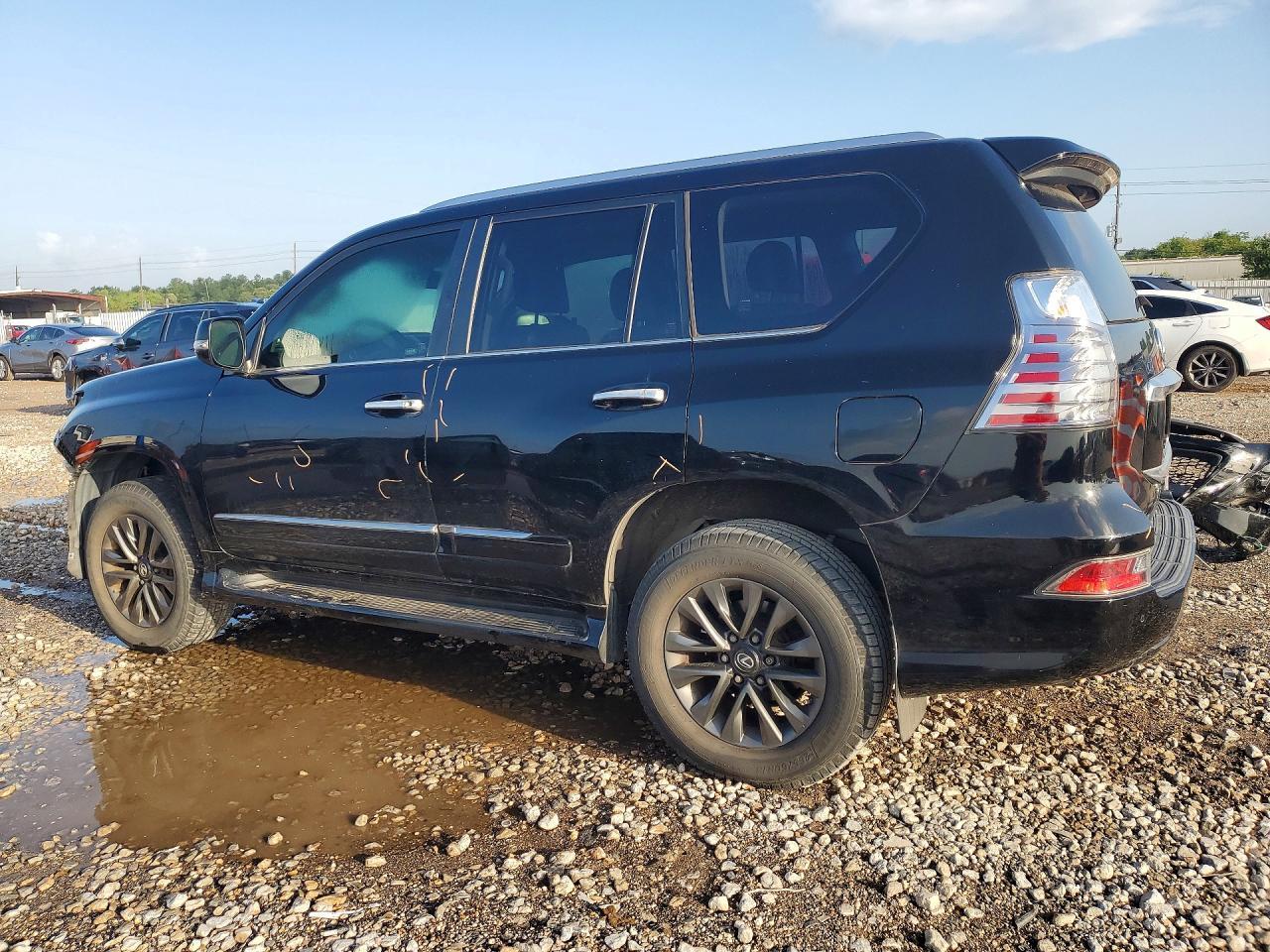 2017 Lexus Gx 460 - Image 2