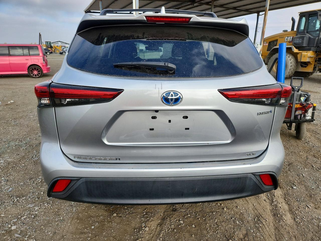 2022 Toyota Highlander Hybrid Xle - Image 6