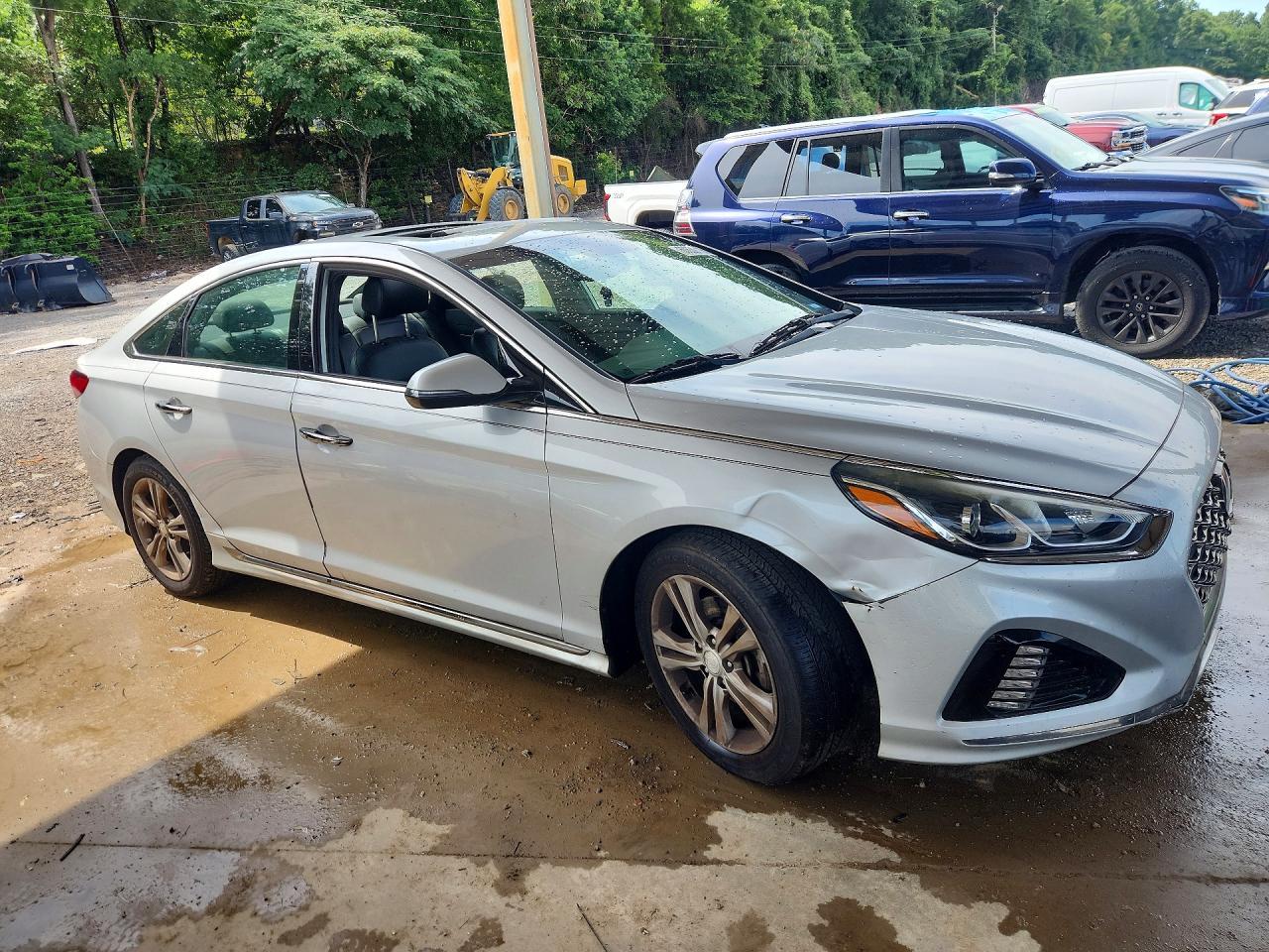 2018 Hyundai Sonata Sport - Image 4