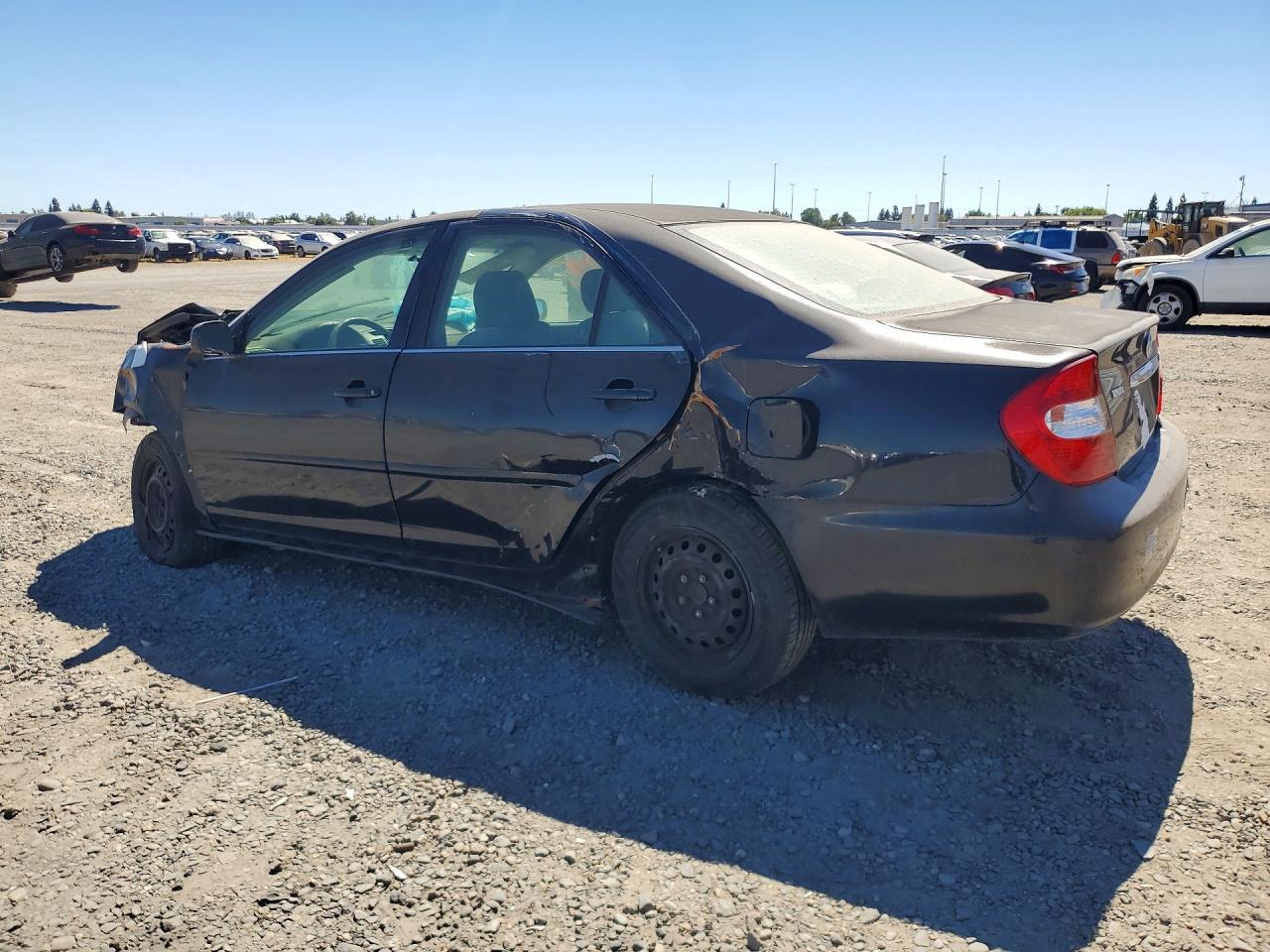 2003 Toyota Camry Le - Фото 2