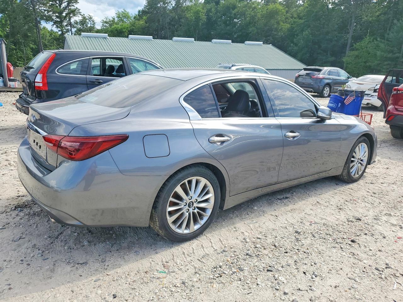 2019 Infiniti Q50 3.0T Luxe - Фото 3