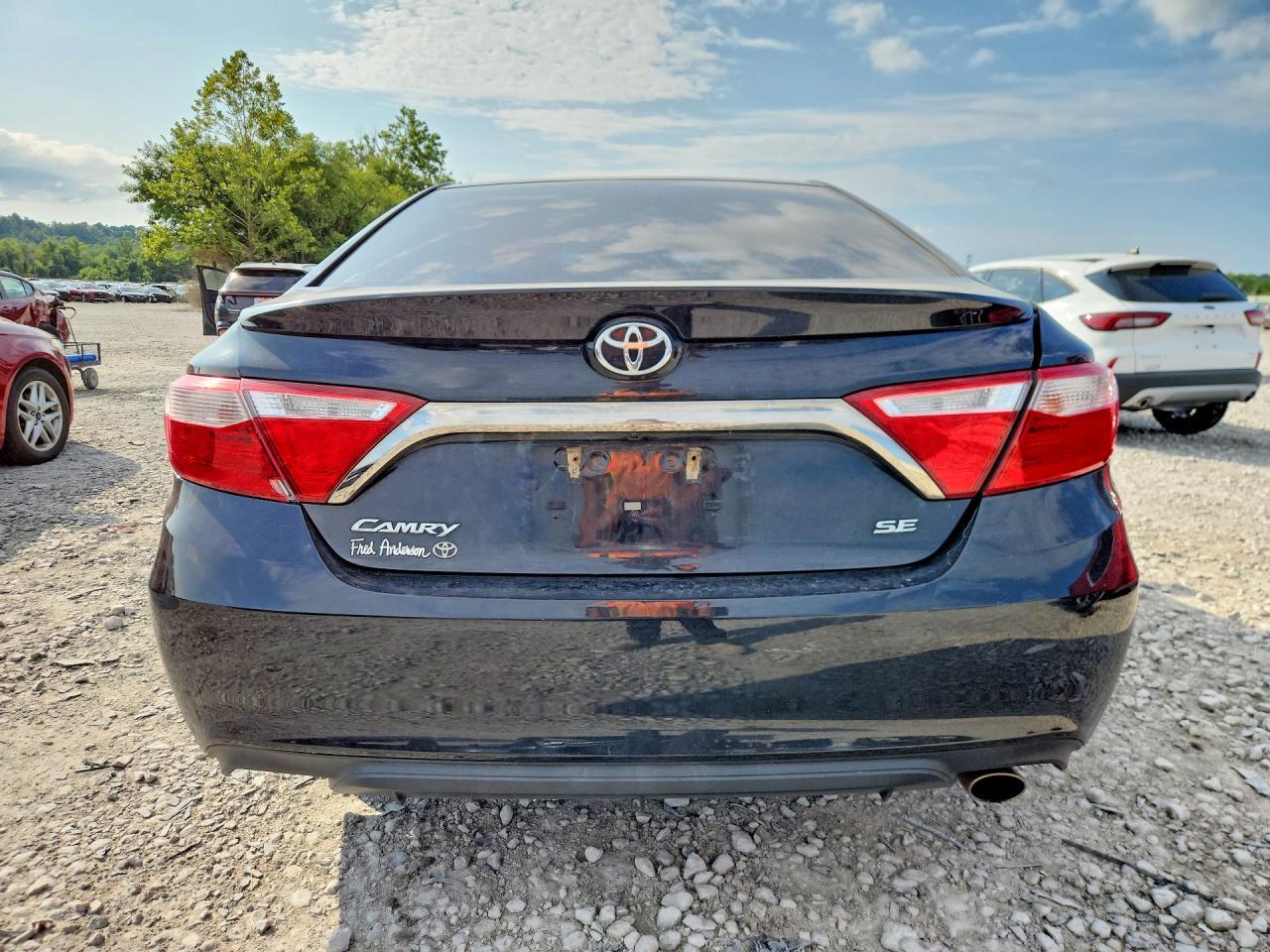 2015 Toyota Camry Se - Image 6