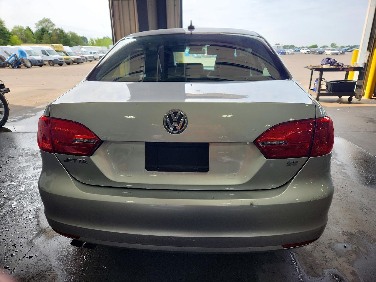 2014 Volkswagen Jetta Se - Image 6