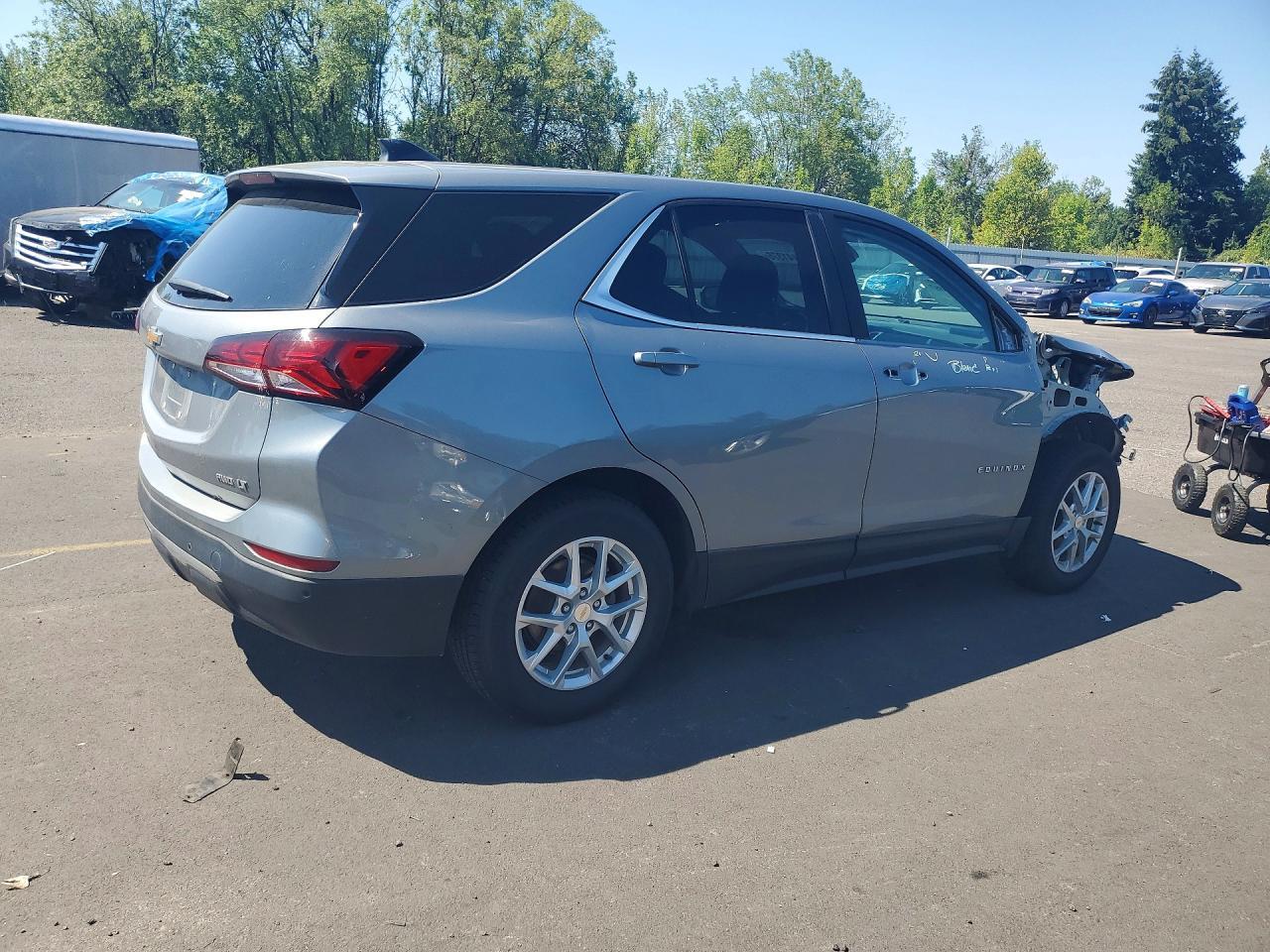 2023 Chevrolet Equinox Lt - Image 3