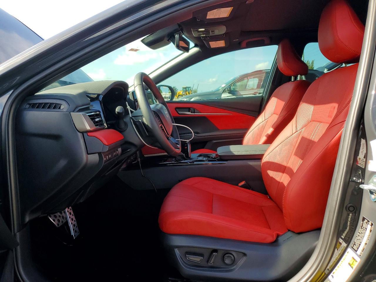 2026 Toyota Camry Xse - Image 7