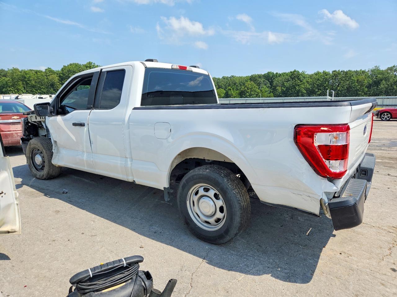 2022 Ford F150 Super Cab - Фото 2