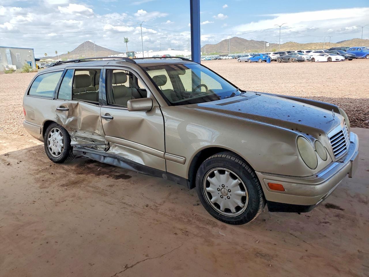 1999 Mercedes-Benz E 320 4Matic - Фото 4