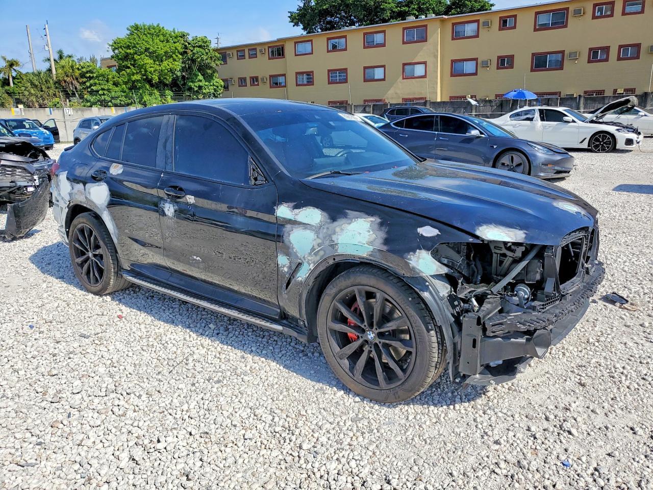 2025 BMW X4 M40I - Фото 4