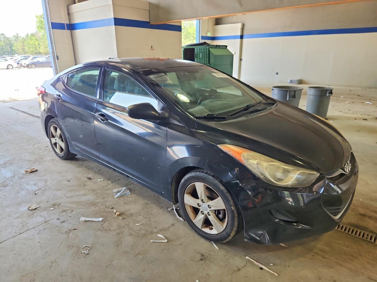 2013 Hyundai Elantra - Фото 4