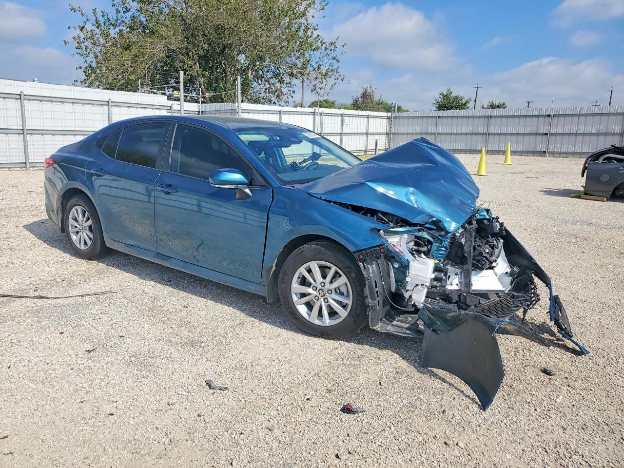 2026 Toyota Camry Le - Фото 4