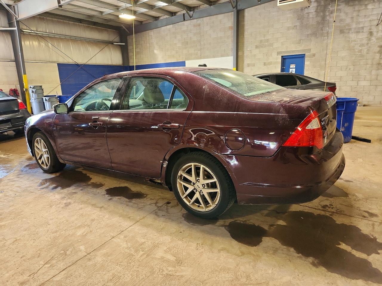 2011 Ford Fusion Sel - Image 2