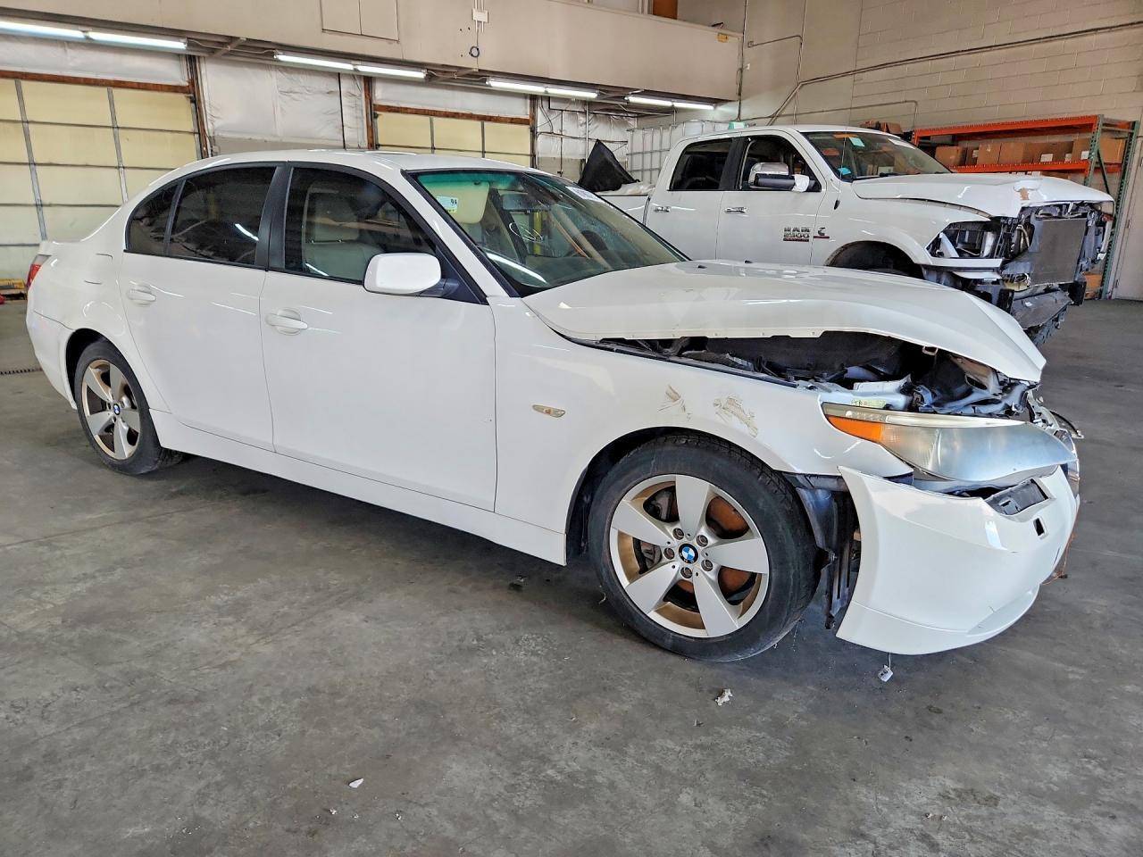 2006 BMW 530 Xi - Image 4