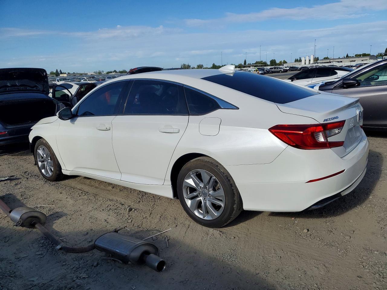 2020 Honda Accord Lx - Фото 2