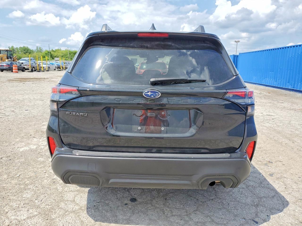 2025 Subaru Forester Premium - Фото 6