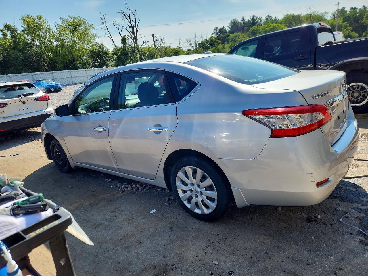 2015 Nissan Sentra Sv - Фото 2