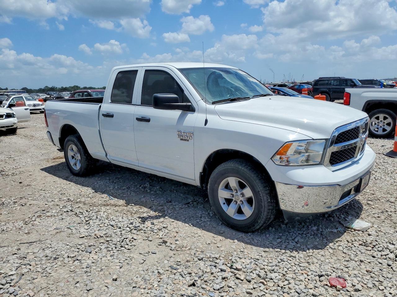 2022 Ram 1500 Classic Tradesman - Фото 4