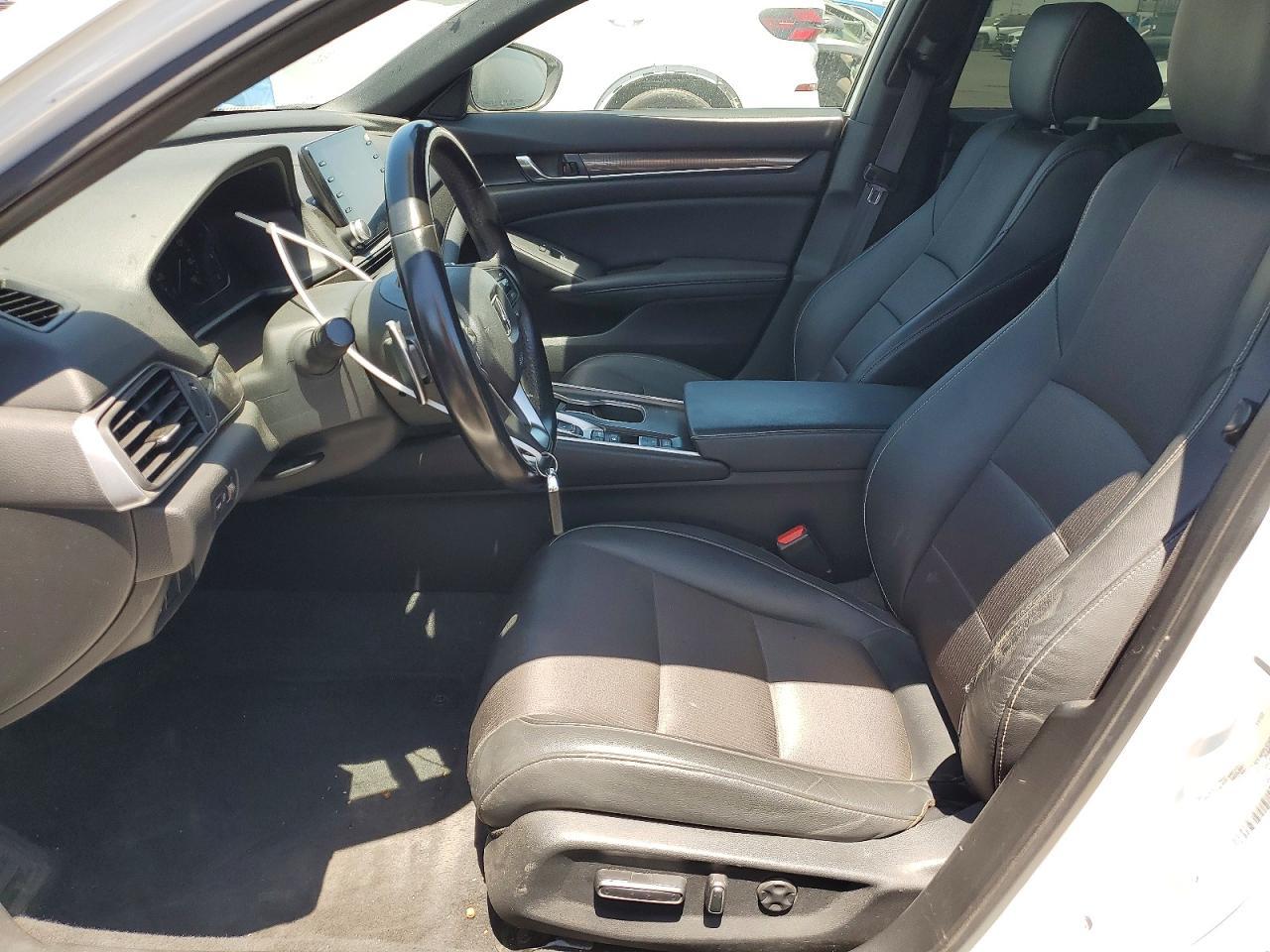 2022 Honda Accord Hybrid Sport - Image 7