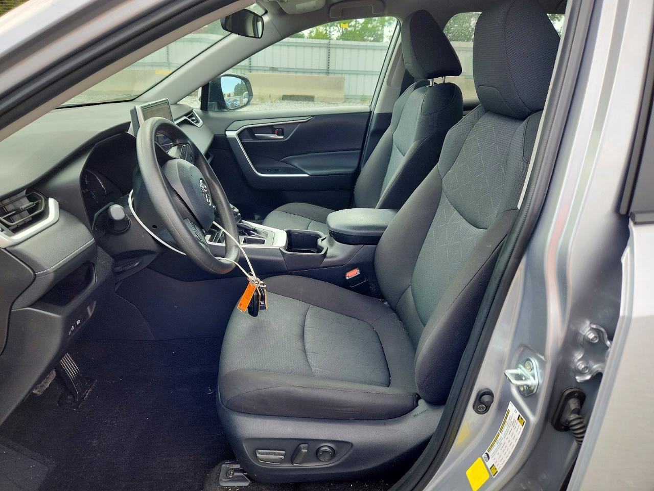 2024 Toyota Rav4 Xle - Image 7