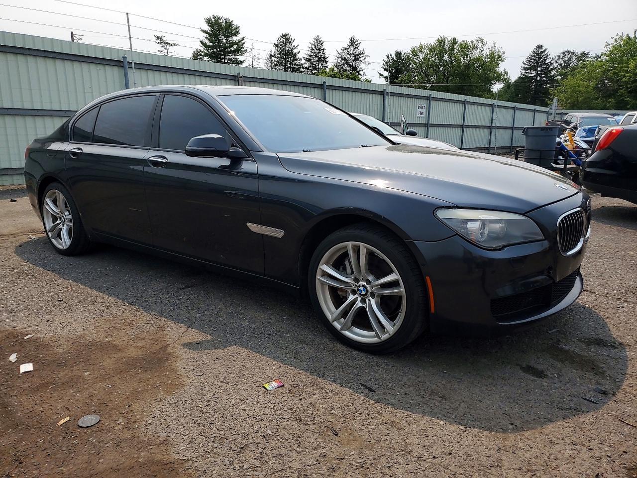 2013 BMW 740 Li - Фото 4