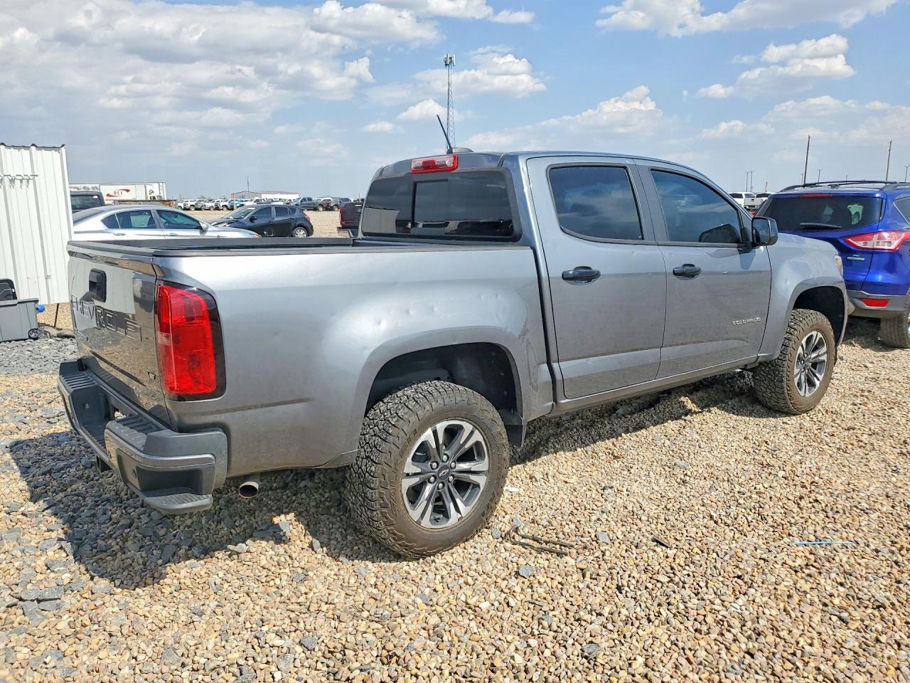 2021 Chevrolet Colorado Z71 - Image 3