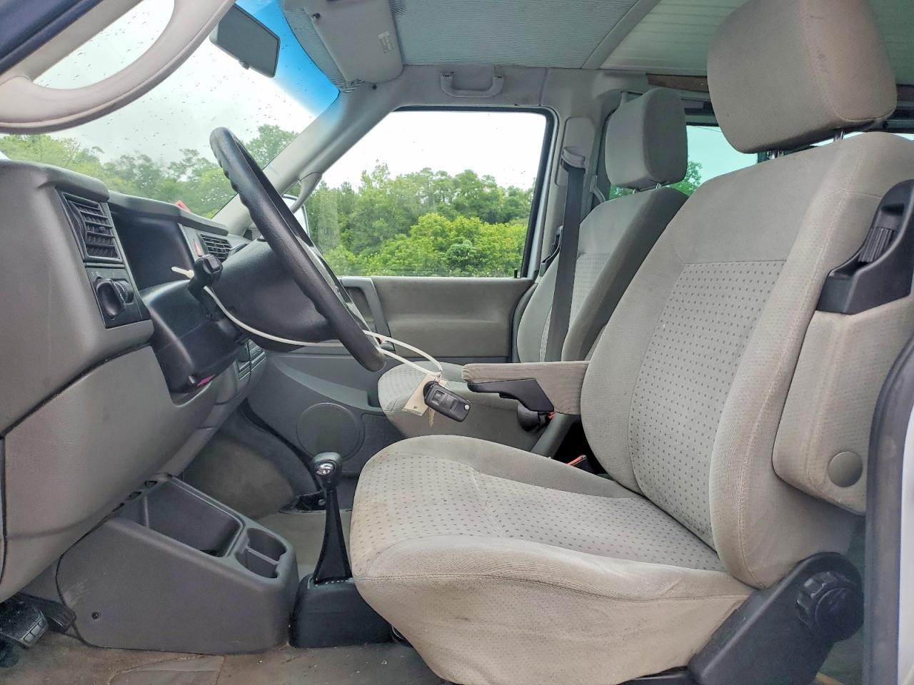2002 Volkswagen Eurovan Gls - Image 7