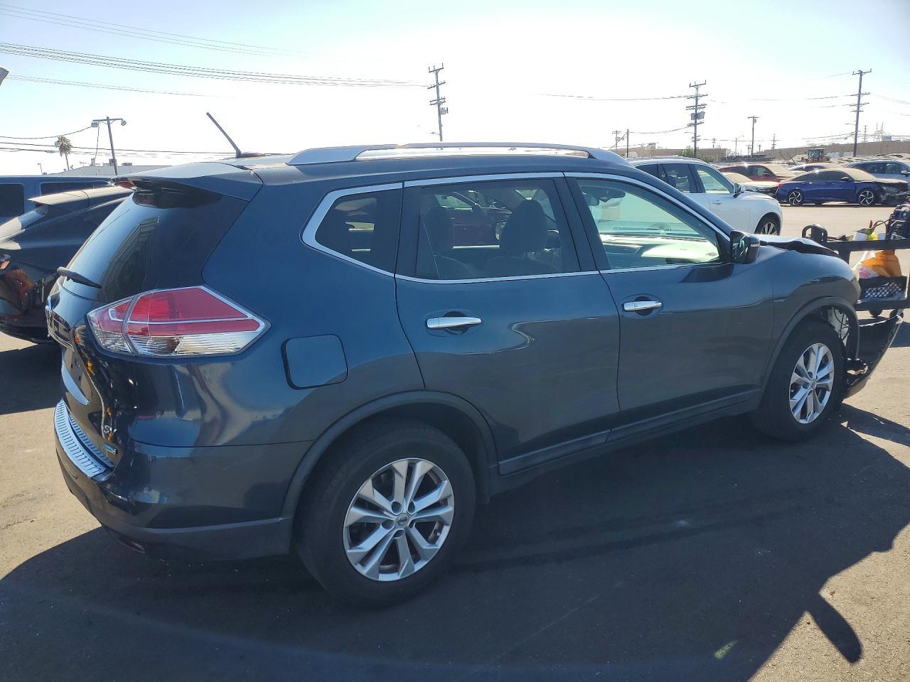 2014 Nissan Rogue Sv - Image 3