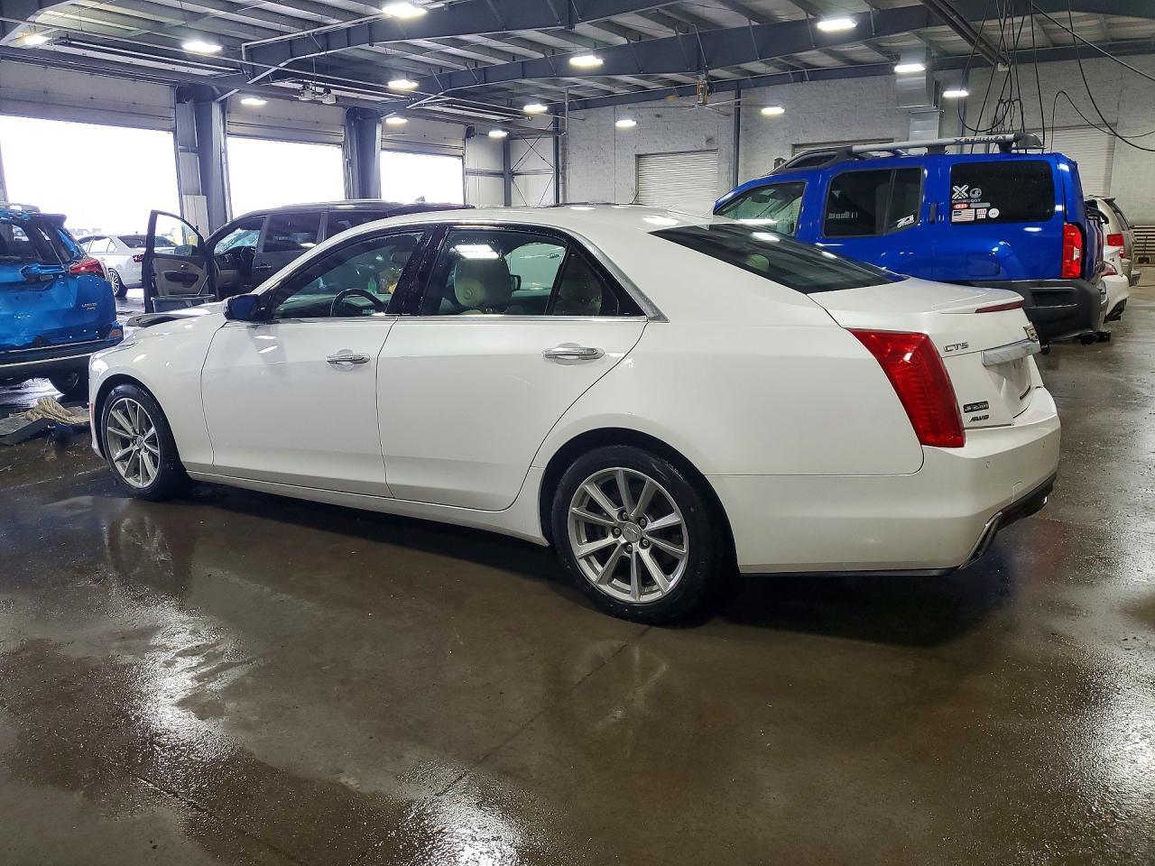 2019 Cadillac Cts Luxury - Image 2