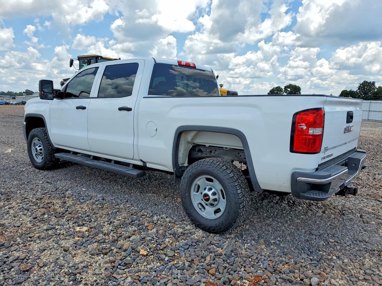 2018 GMC Sierra K2500 Heavy Duty - Фото 2