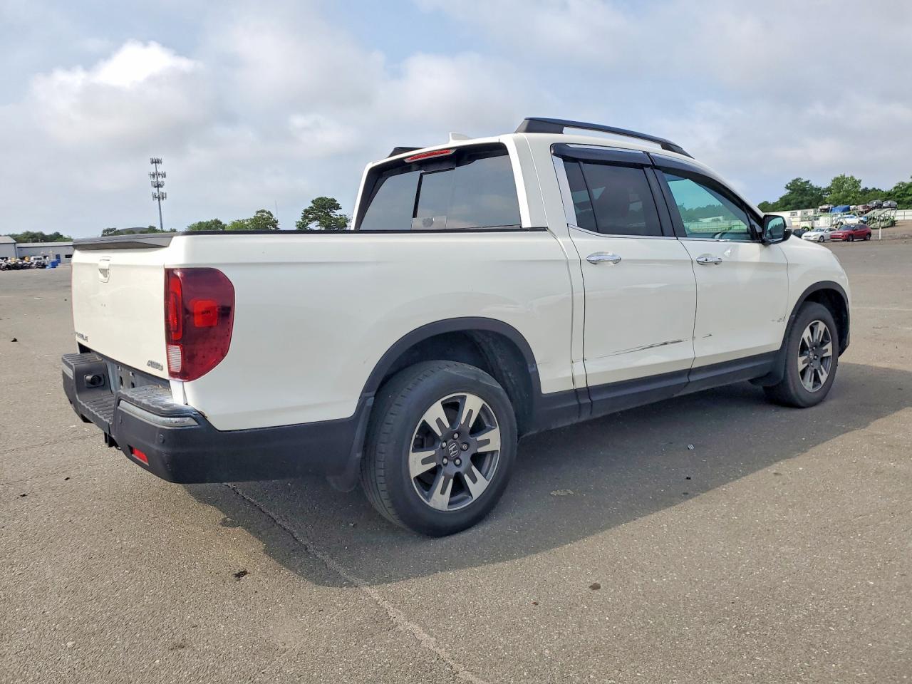 2019 Honda Ridgeline Rtl - Image 3