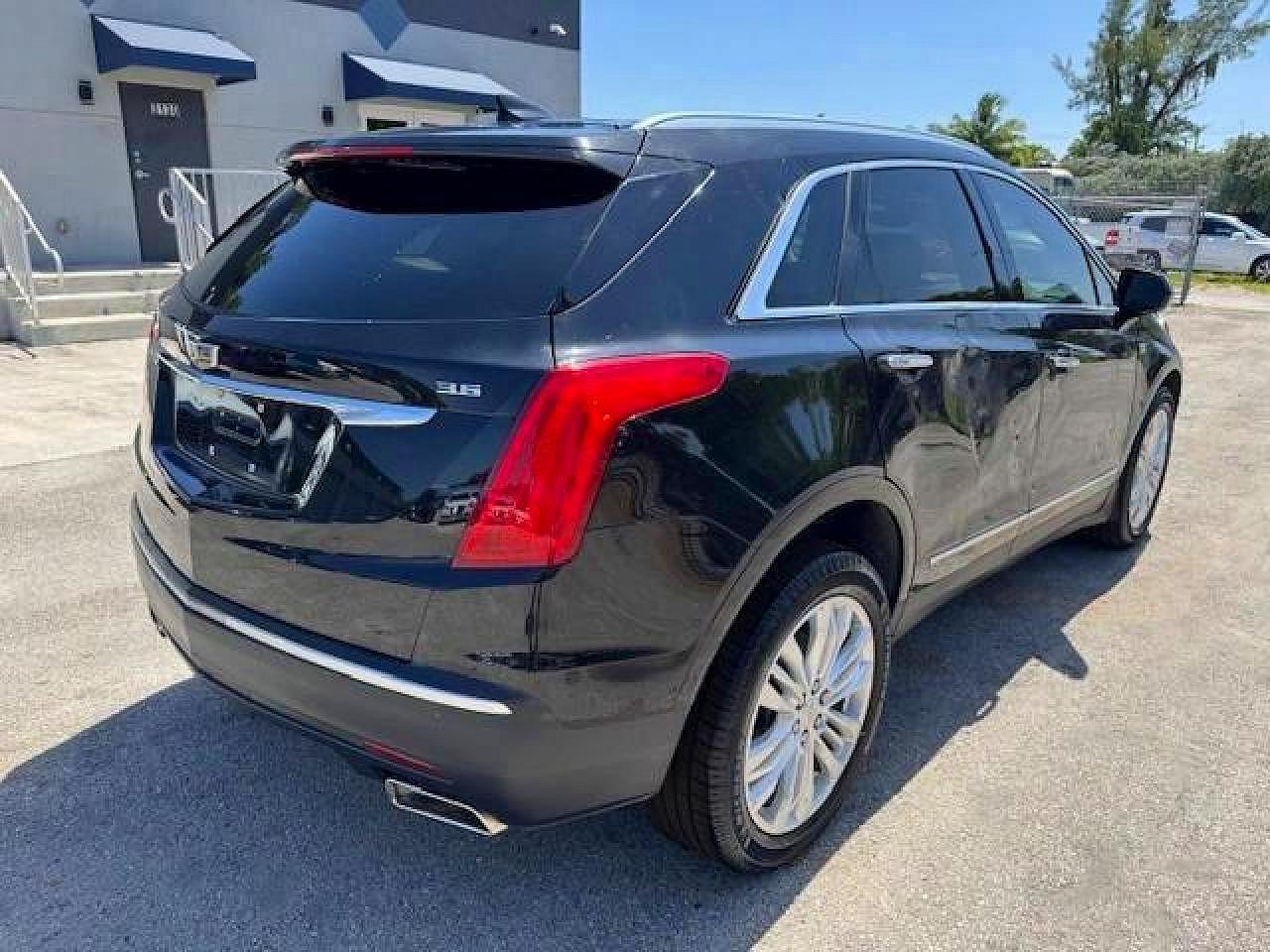 2018 Cadillac Xt5 Premium Luxury - Image 3