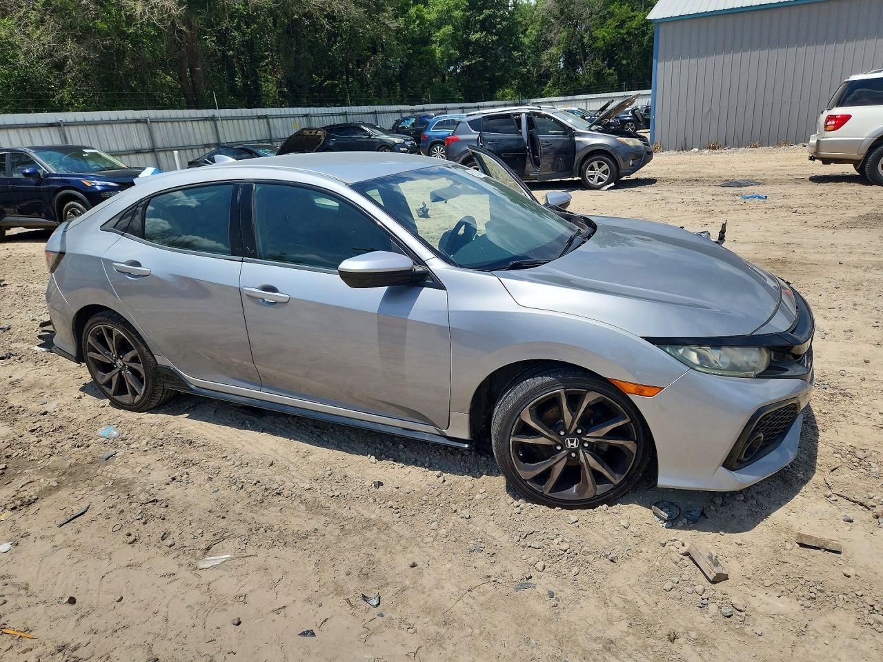 2018 Honda Civic Sport - Image 4