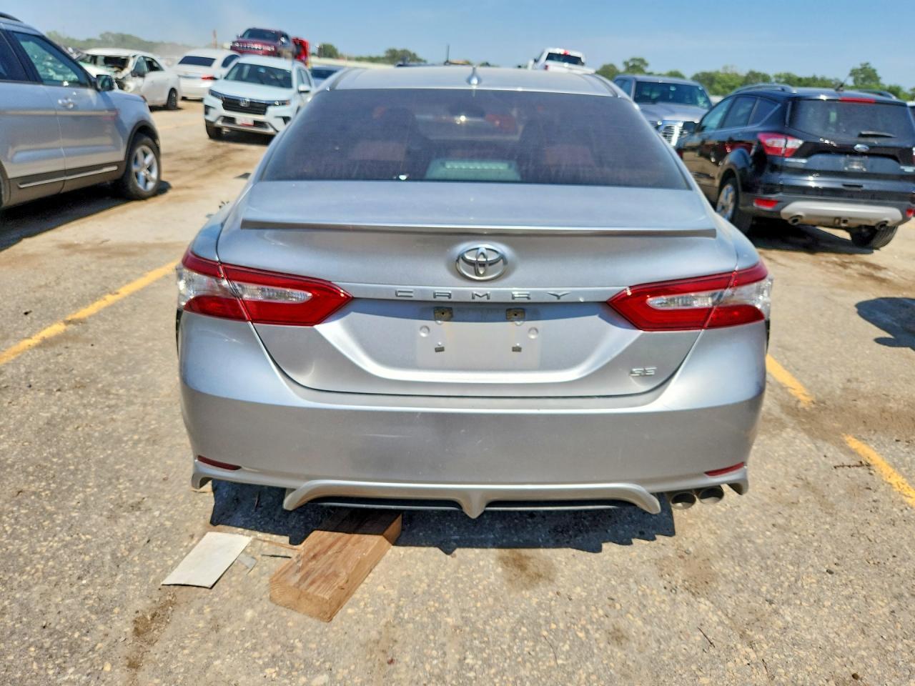 2019 Toyota Camry Se - Фото 6